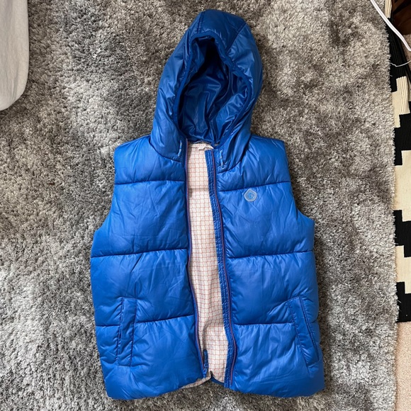 Esprit Hooded Puffer Vest - Picture 10 of 11